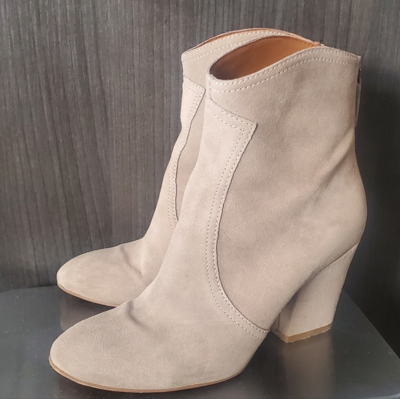 Nine West suede booties - Picture 2 of 6